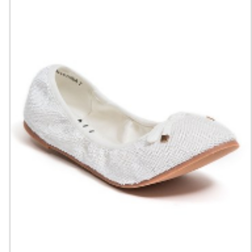 White ballerina flats
